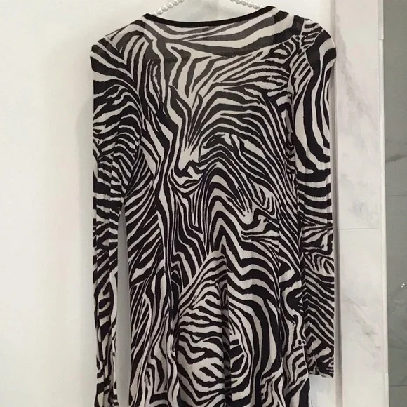 🔴ZEBRA CARDIGAN 🔴🔴 - Picture 5 of 6